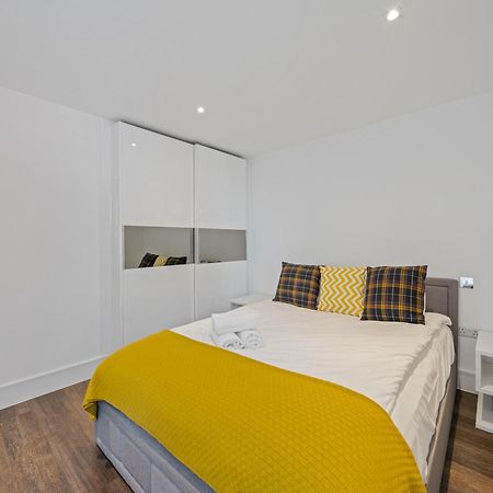 Riverside 1Br With Easy Transport 20Min To City Centre Londres Exterior foto