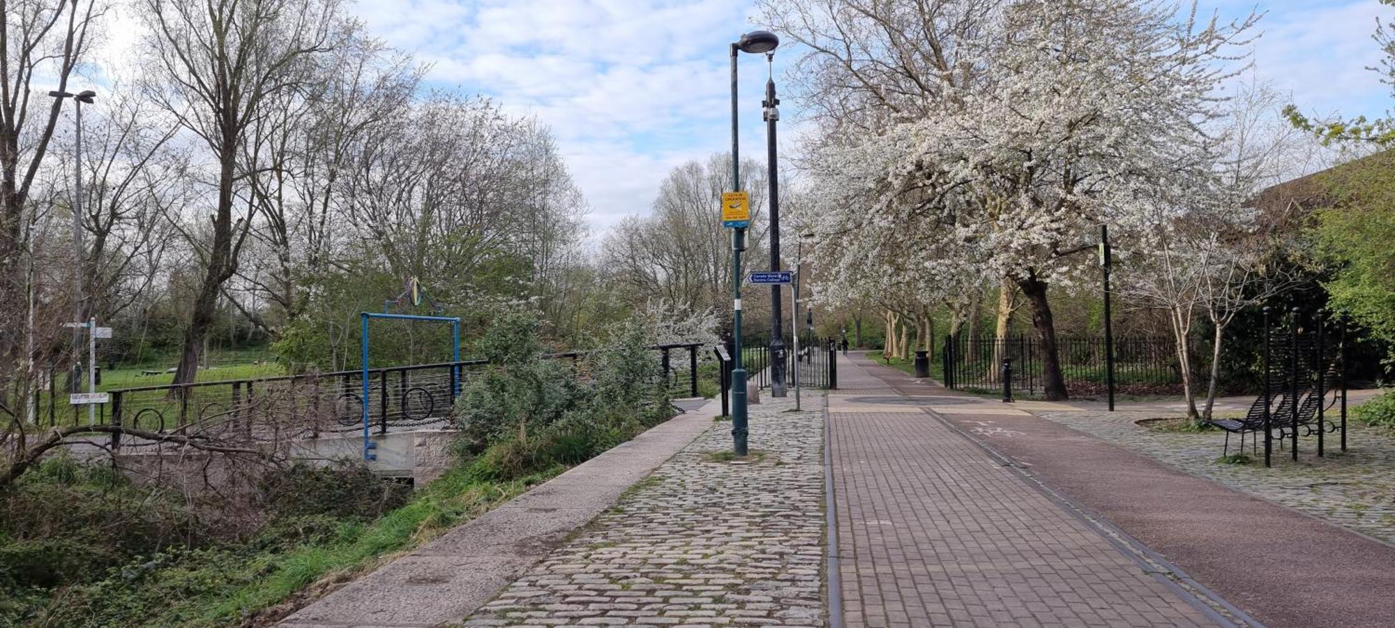 Riverside 1Br With Easy Transport 20Min To City Centre Londres Exterior foto