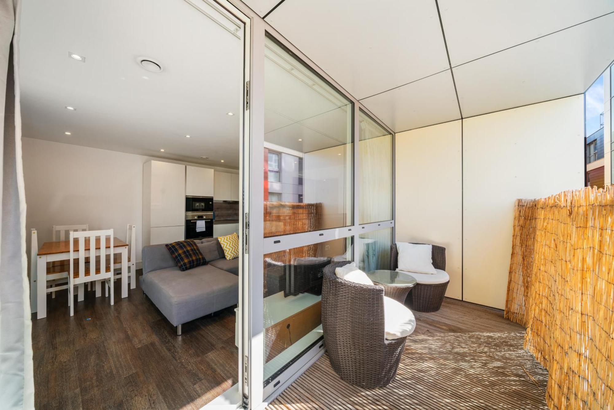 Riverside 1Br With Easy Transport 20Min To City Centre Londres Exterior foto